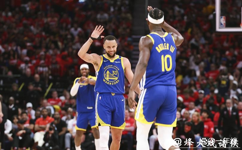 库里30+8爱德华兹27分 勇士终结森林狼4连胜